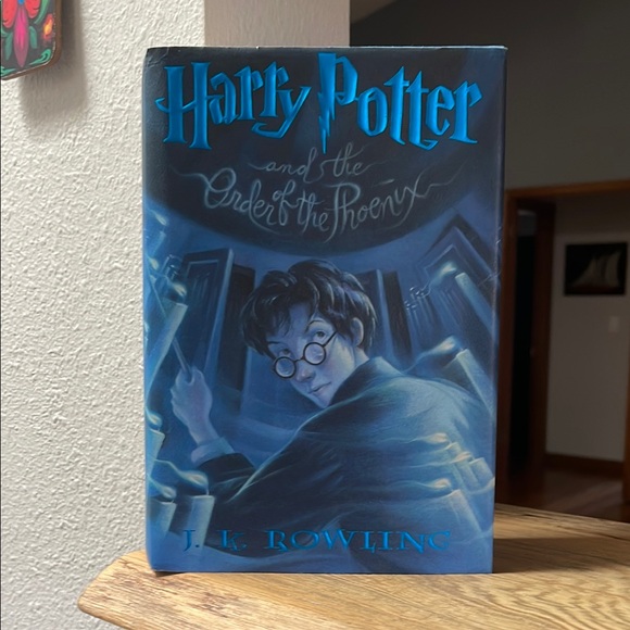 Warner Bros. Accessories - Harry Potter and the Order of the Phoenix Hard Cover Book